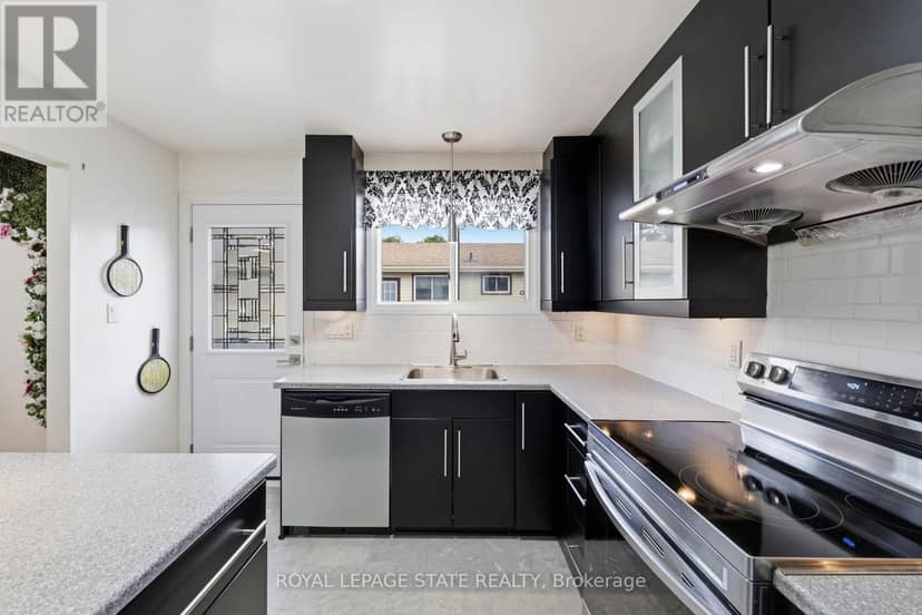 63 Folkestone Avenue — photo 12 of 40