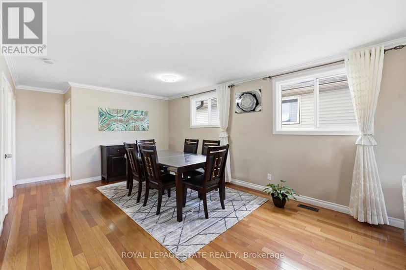 63 Folkestone Avenue — photo 17 of 40