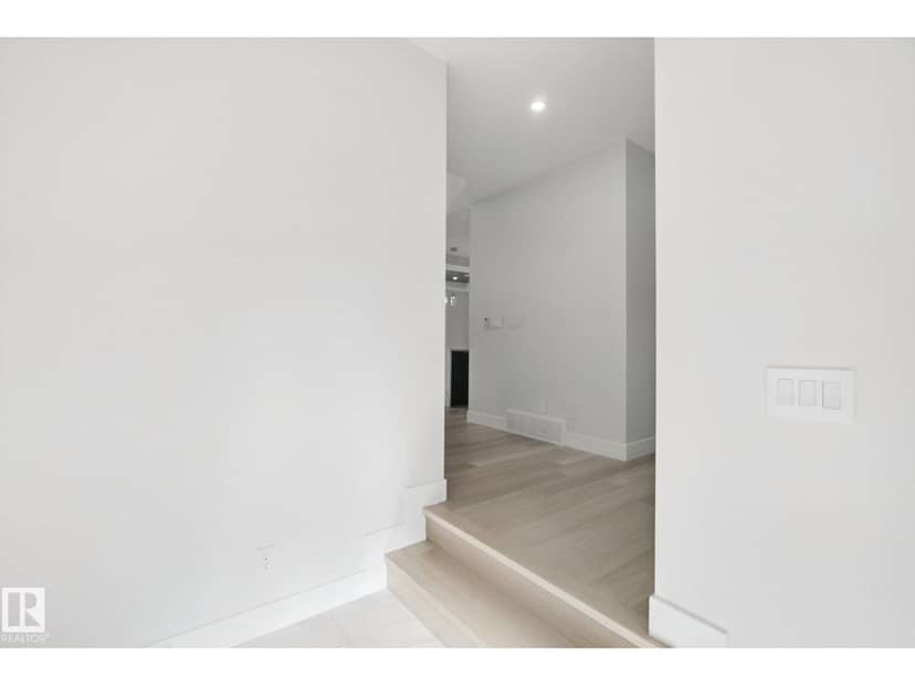3699 Hummingbird Wy NW, Edmonton, photo 5