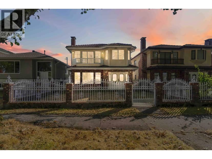 2168 E 27TH AVENUE, Vancouver