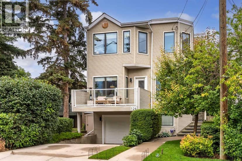 124 38A Avenue SW, Calgary