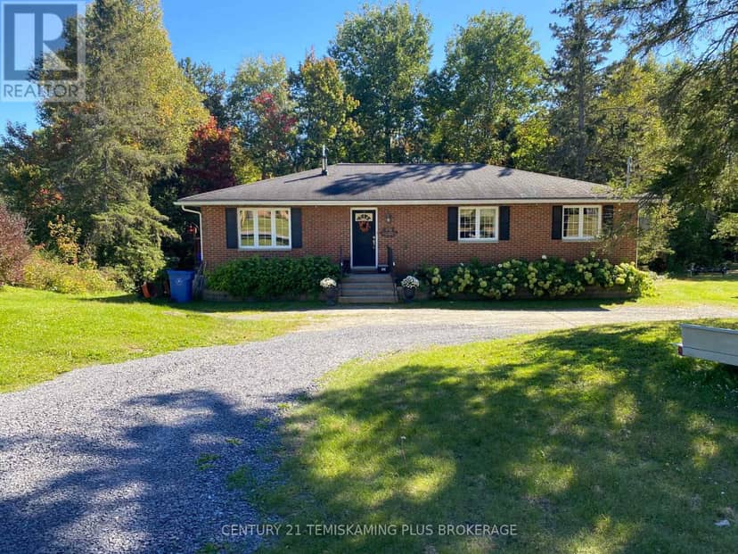 43 O'Connor Drive — photo 32 of 38