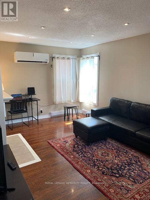 48 Bolton Street, Ottawa, photo 2