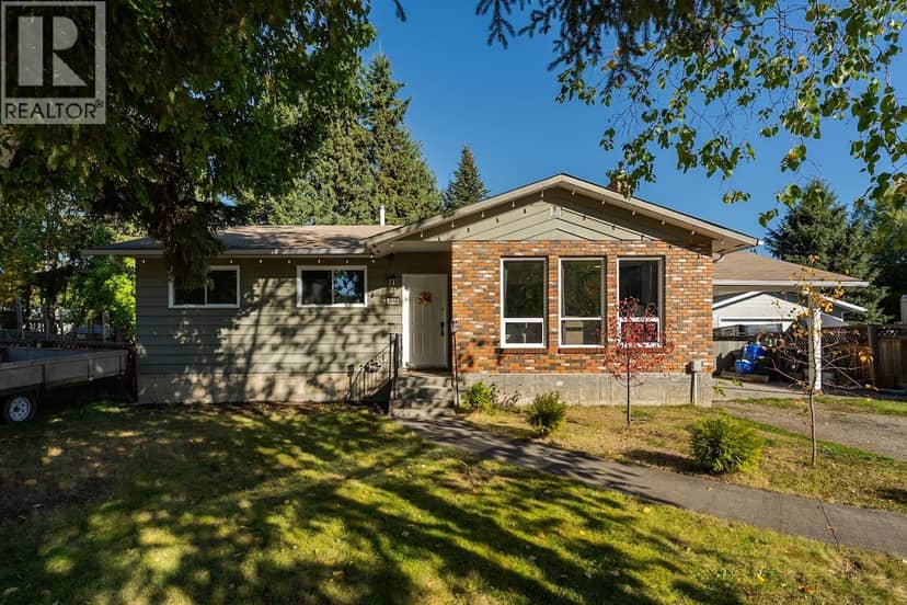 8068 PRINCETON CRESCENT, Prince George