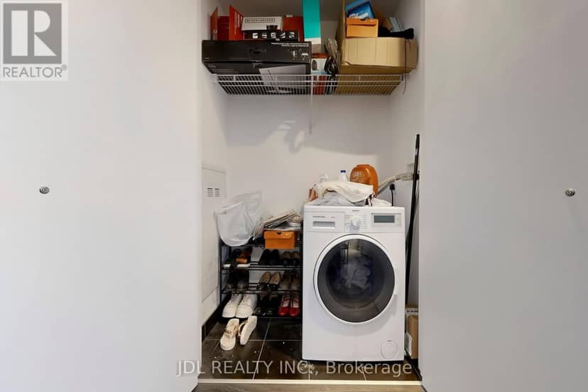 501 - 77 Shuter Street — photo 24 of 27