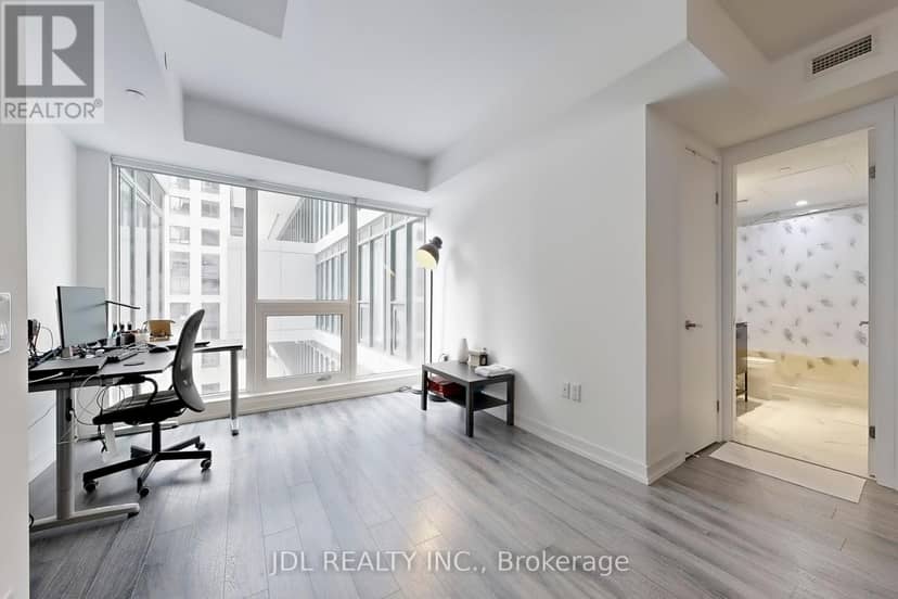 501 - 77 Shuter Street — photo 6 of 27