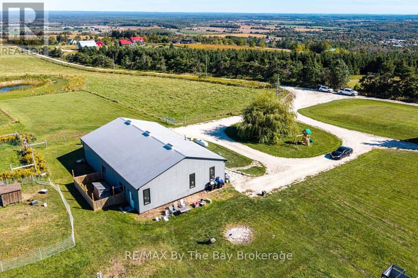 2574 Fairgrounds Road S, Clearview, photo 3