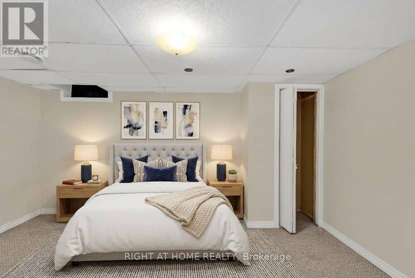 45 Blair Crescent — photo 11 of 20