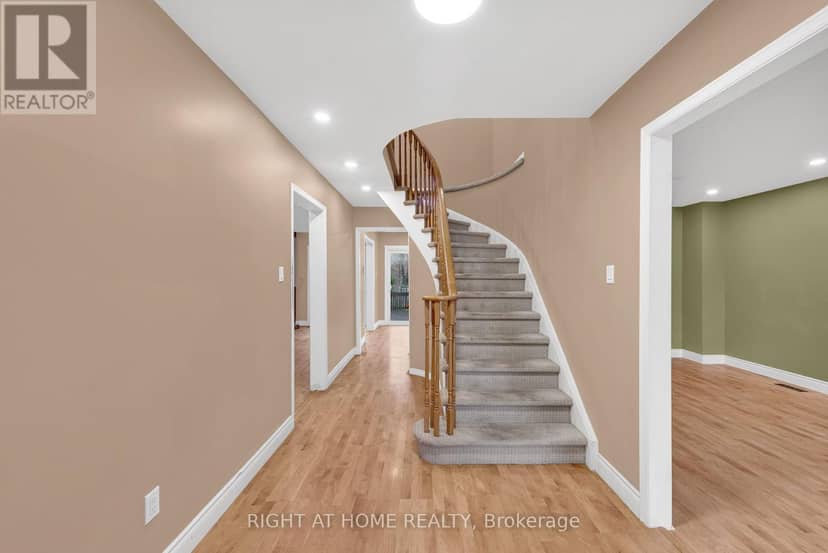 45 Blair Crescent — photo 5 of 20