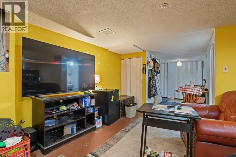 165 GREEN VALLEY Drive Unit# 73 — photo 28 of 38