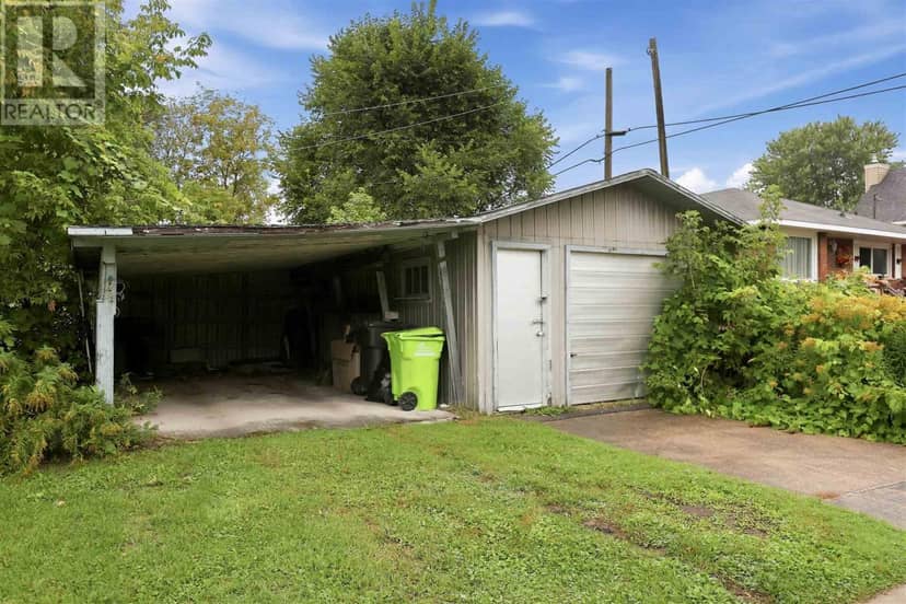 32 Wallace TER — photo 28 of 30