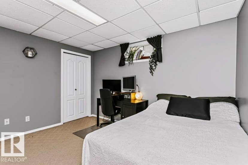 8104 162 ST NW — photo 34 of 40