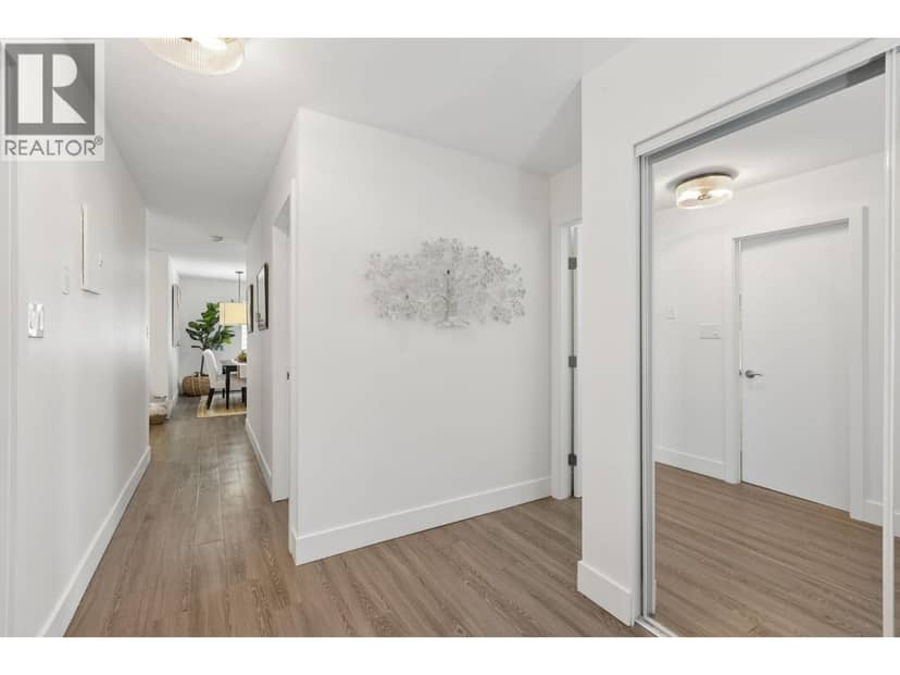 303 236 W 2ND STREET, North Vancouver, photo 6
