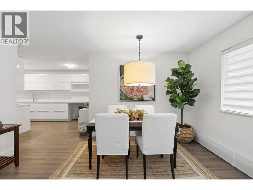 303 236 W 2ND STREET, North Vancouver, photo 7