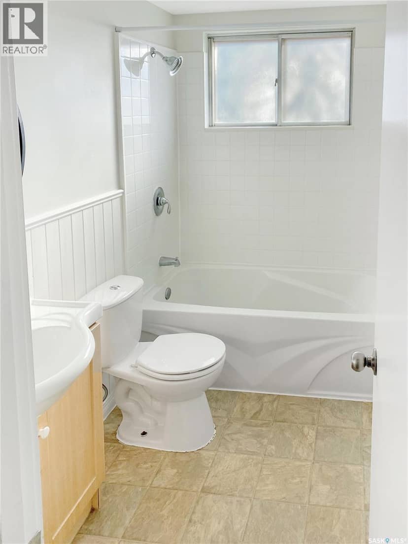 601 6th AVENUE NE — photo 15 of 21