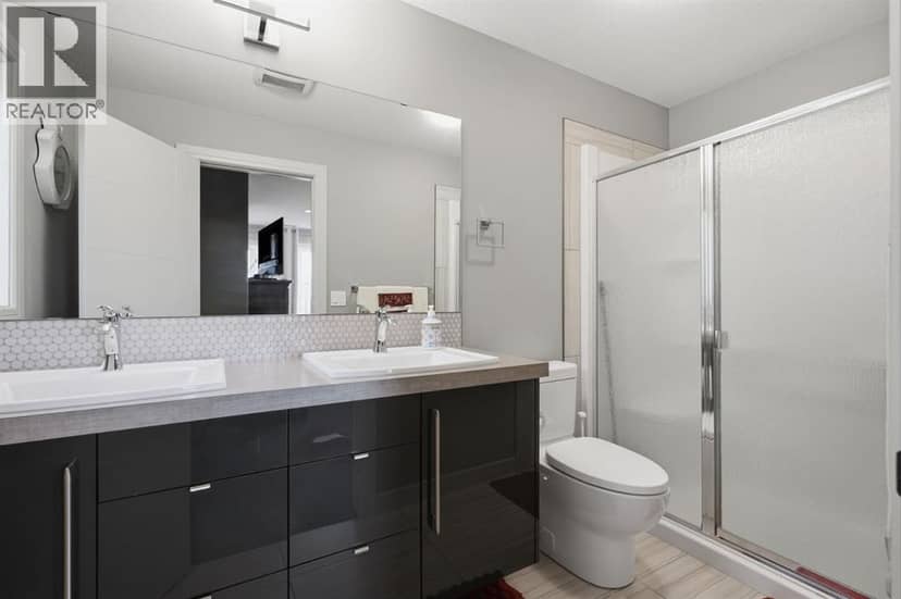 10 Mitchell Crescent — photo 27 of 40