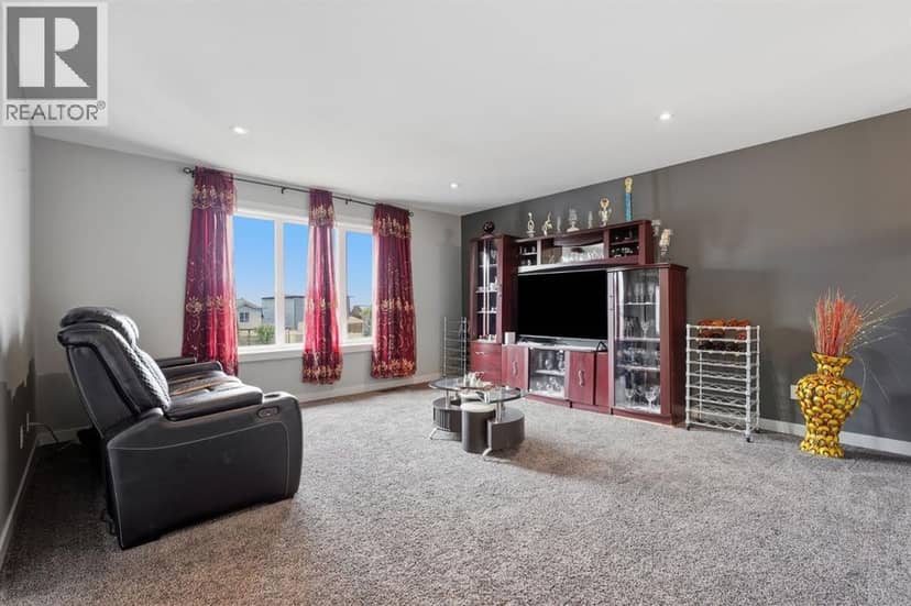 10 Mitchell Crescent — photo 18 of 40