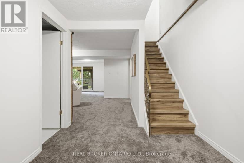 22 Ripley Crescent — photo 28 of 40
