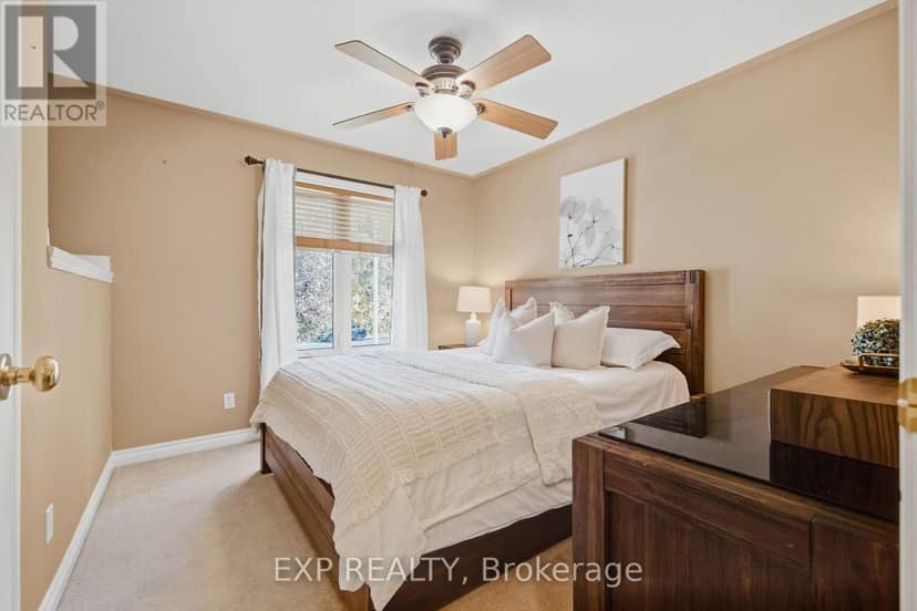 59 Regency Drive — photo 16 of 40