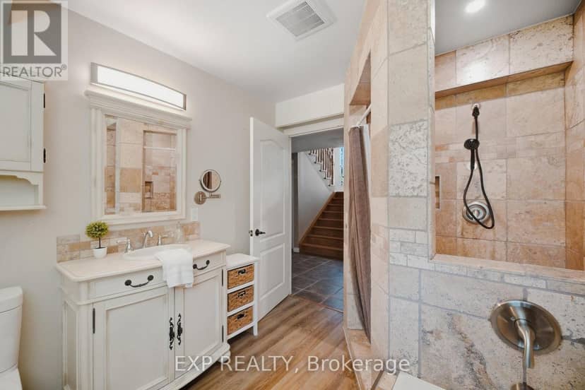 59 Regency Drive — photo 32 of 40