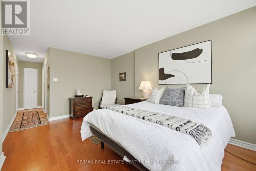 1414 - 8501 Bayview Avenue — photo 24 of 40