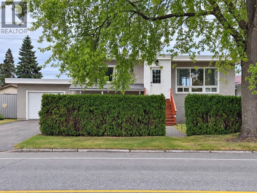766 CARNEY STREET, Prince George, photo 3