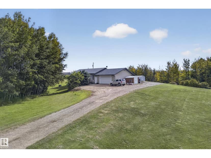#1 20508 Township Road 502, Rural Beaver County, photo 2