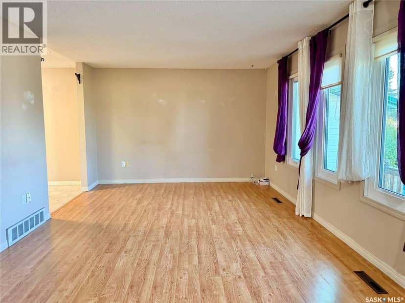 305 Churchill DRIVE, Melfort, photo 4
