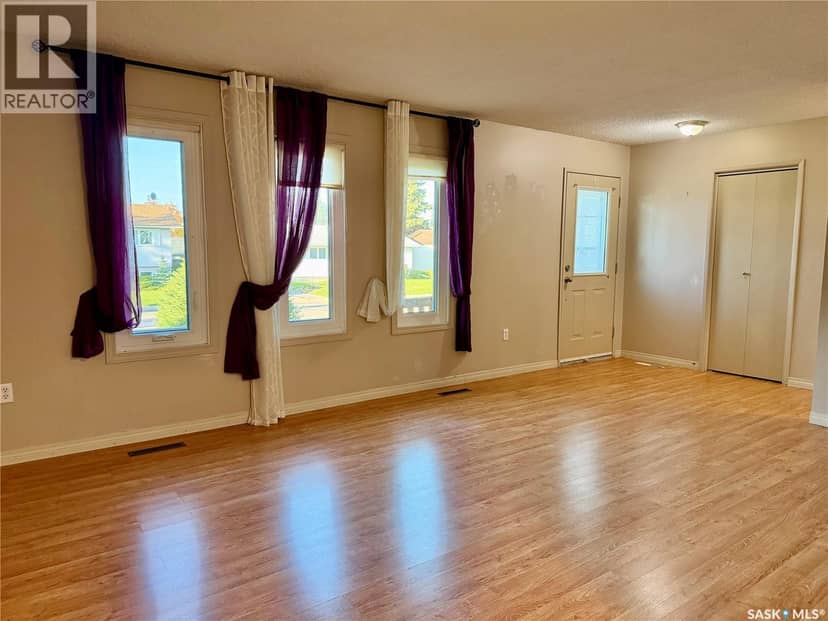305 Churchill DRIVE, Melfort, photo 5