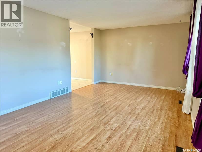 305 Churchill DRIVE, Melfort, photo 6