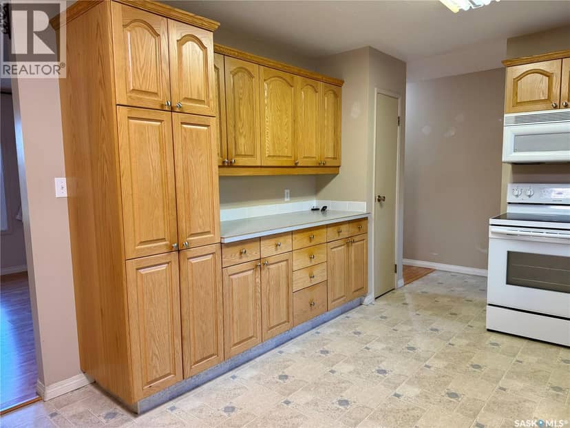 305 Churchill DRIVE, Melfort, photo 8
