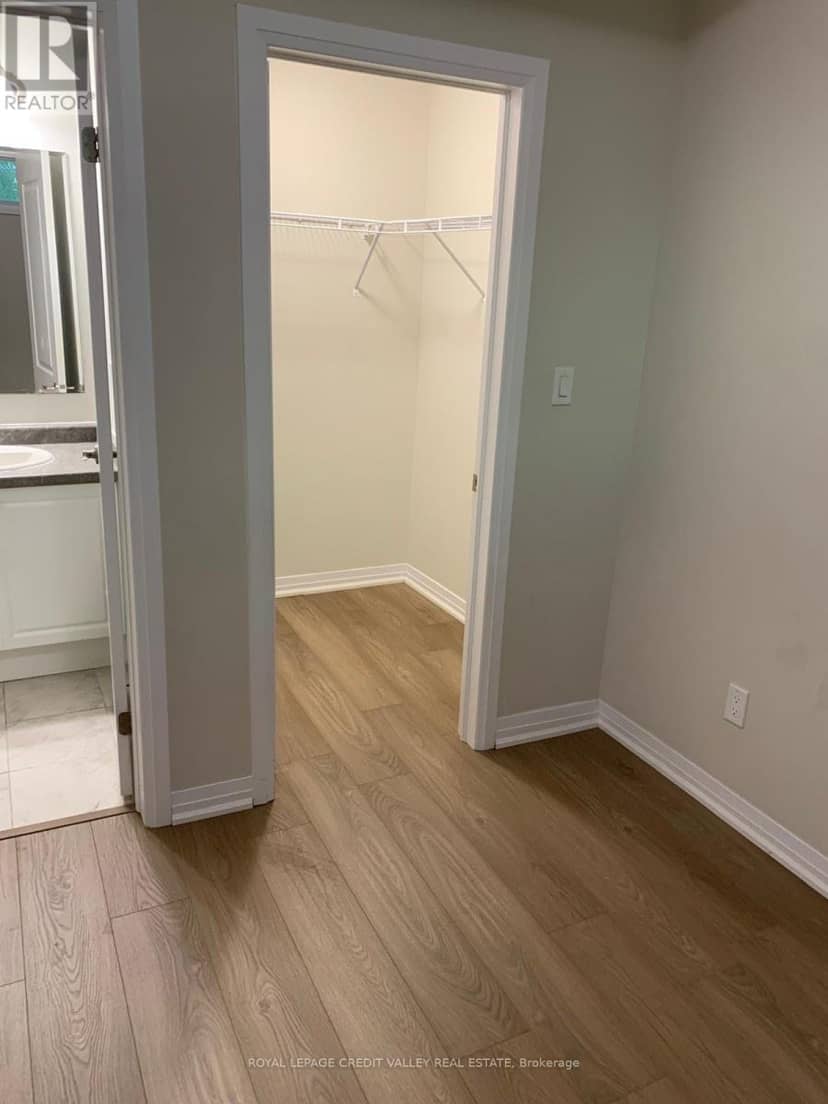 13 - 25 Isherwood Avenue E — photo 18 of 20