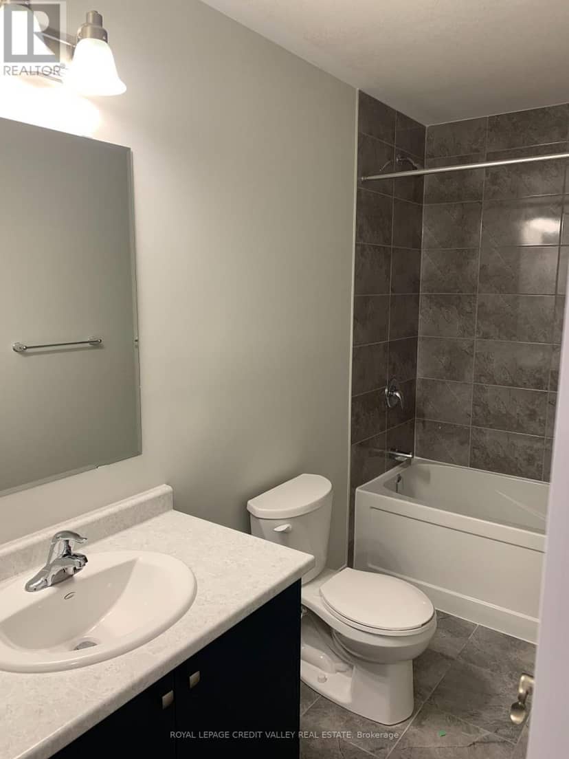 13 - 25 Isherwood Avenue E — photo 15 of 20