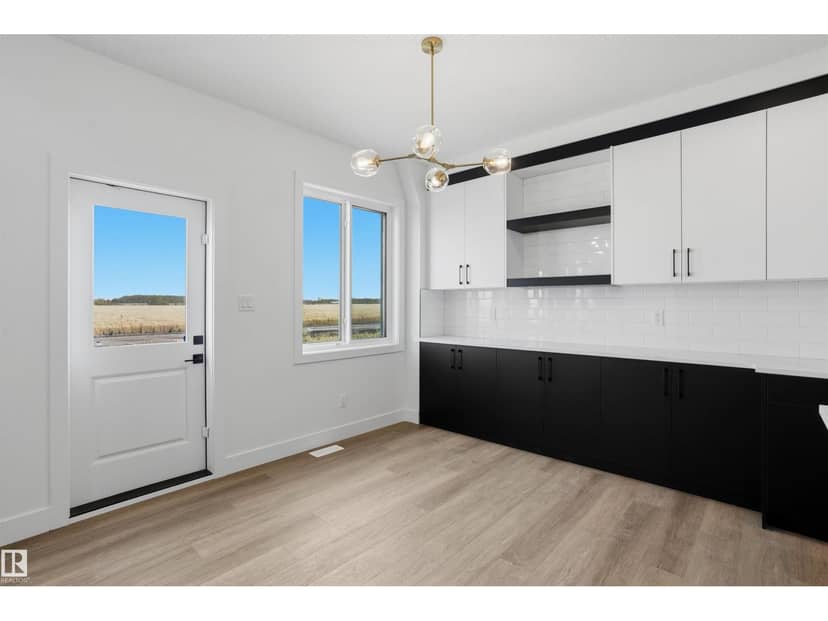 780 Bank DR — photo 14 of 40