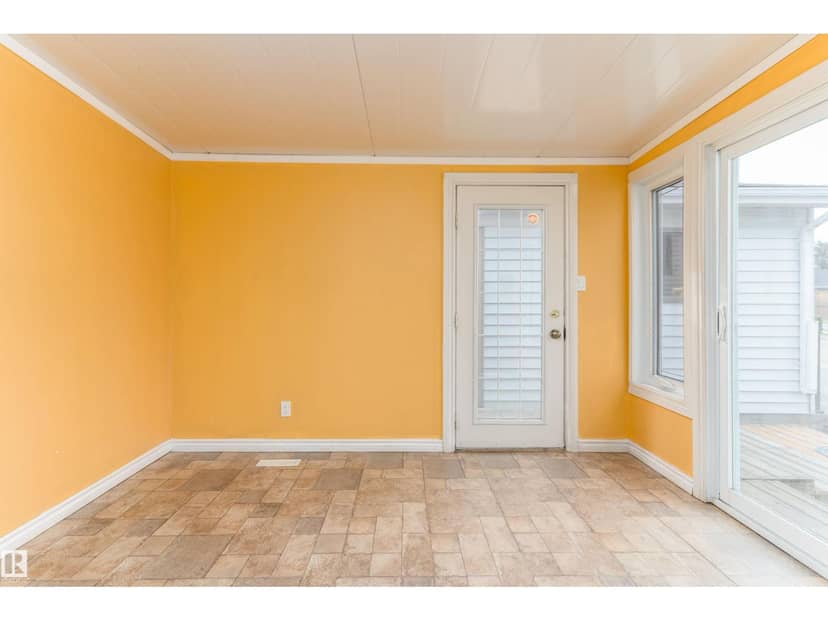 18739 72 AV NW — photo 13 of 37