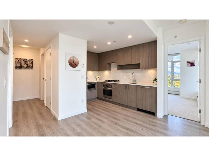 605 13350 CENTRAL AVENUE, Surrey, photo 4
