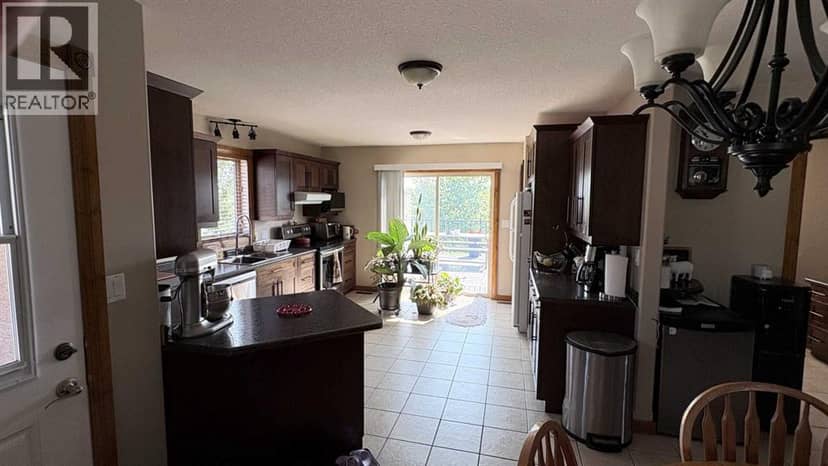 253 Westview Crescent — photo 11 of 38