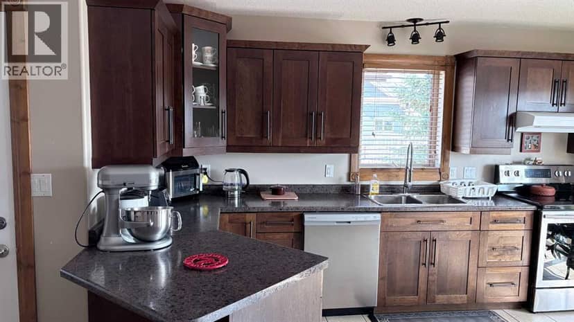 253 Westview Crescent, Bow Island, photo 6