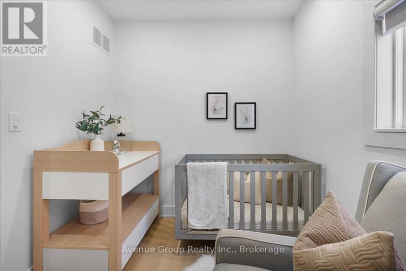 811 Dovercourt Road — photo 23 of 40