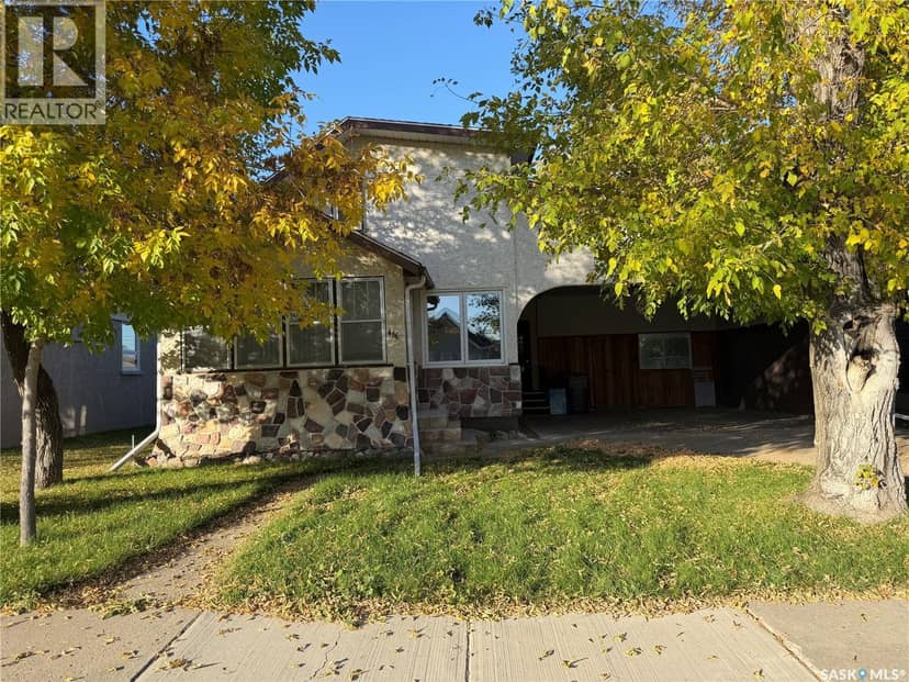 466 6th AVENUE W, Melville, photo 2
