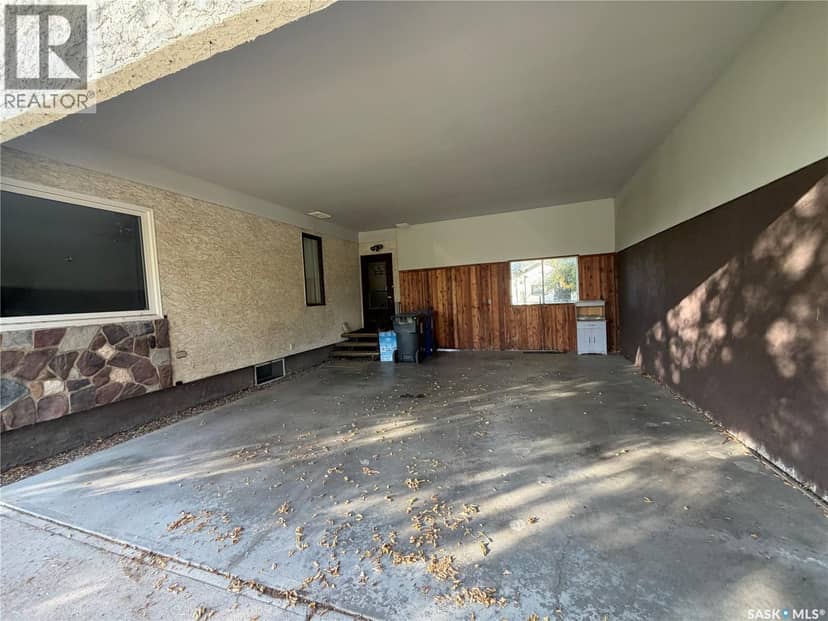 466 6th AVENUE W, Melville, photo 4