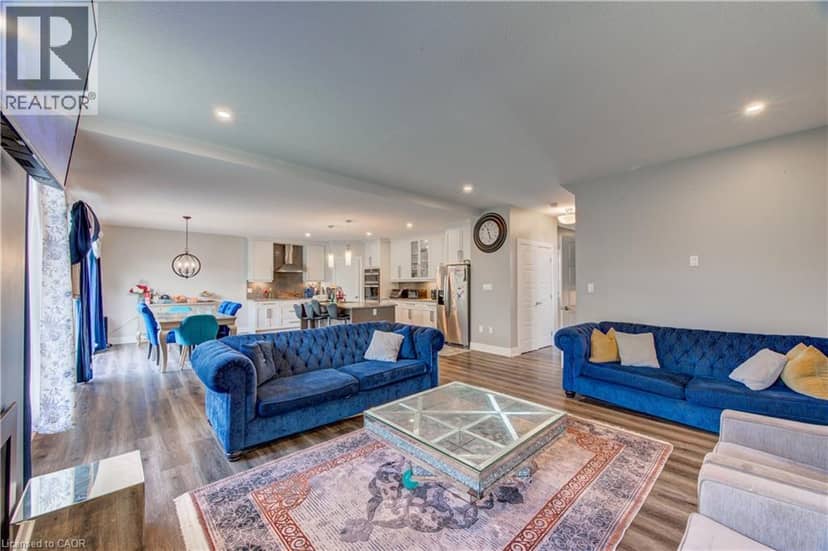 7 MCPHERSON Court — photo 9 of 40