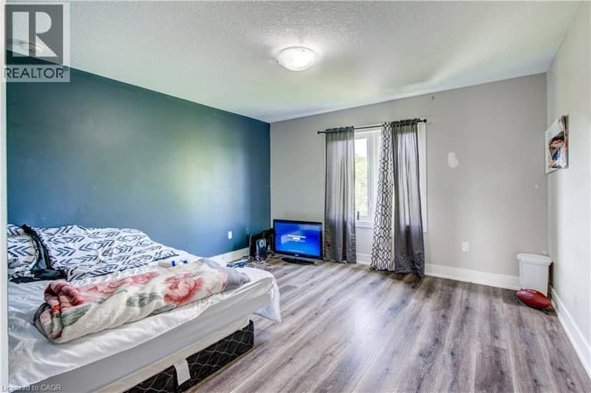 7 MCPHERSON Court — photo 21 of 40