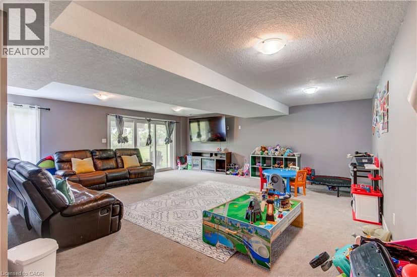 7 MCPHERSON Court — photo 30 of 40