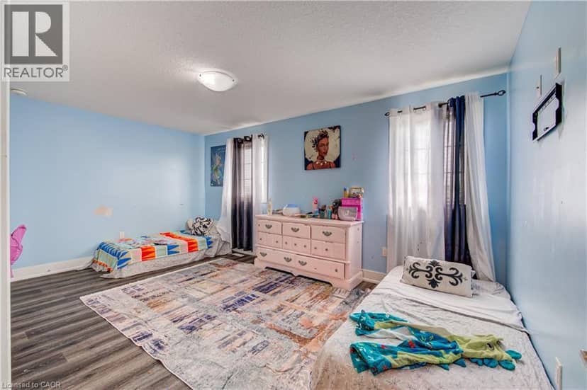 7 MCPHERSON Court — photo 27 of 40