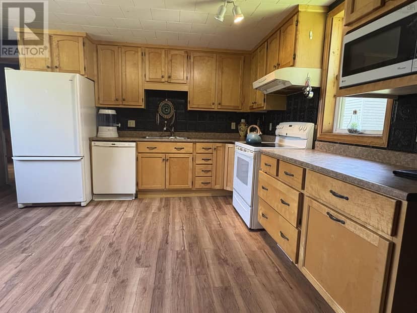 130 MacKay Street — photo 15 of 40