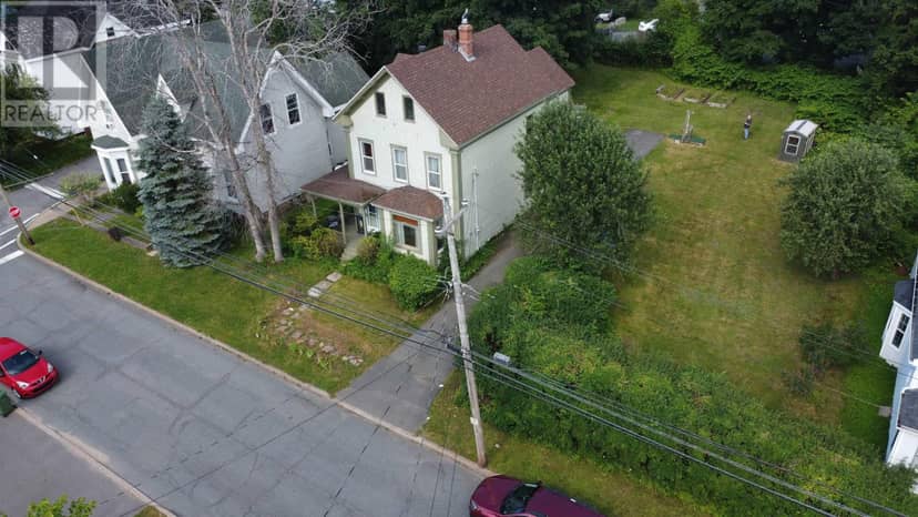 130 MacKay Street — photo 3 of 40