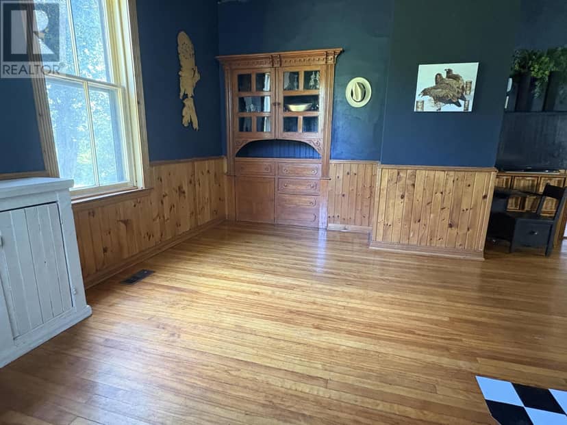 130 MacKay Street — photo 18 of 40