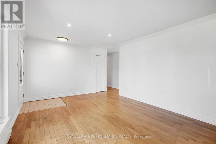 71 Stephens Street, Champlain, photo 6