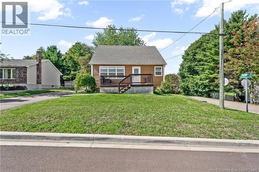 401 Montgomery Avenue — photo 1 of 27